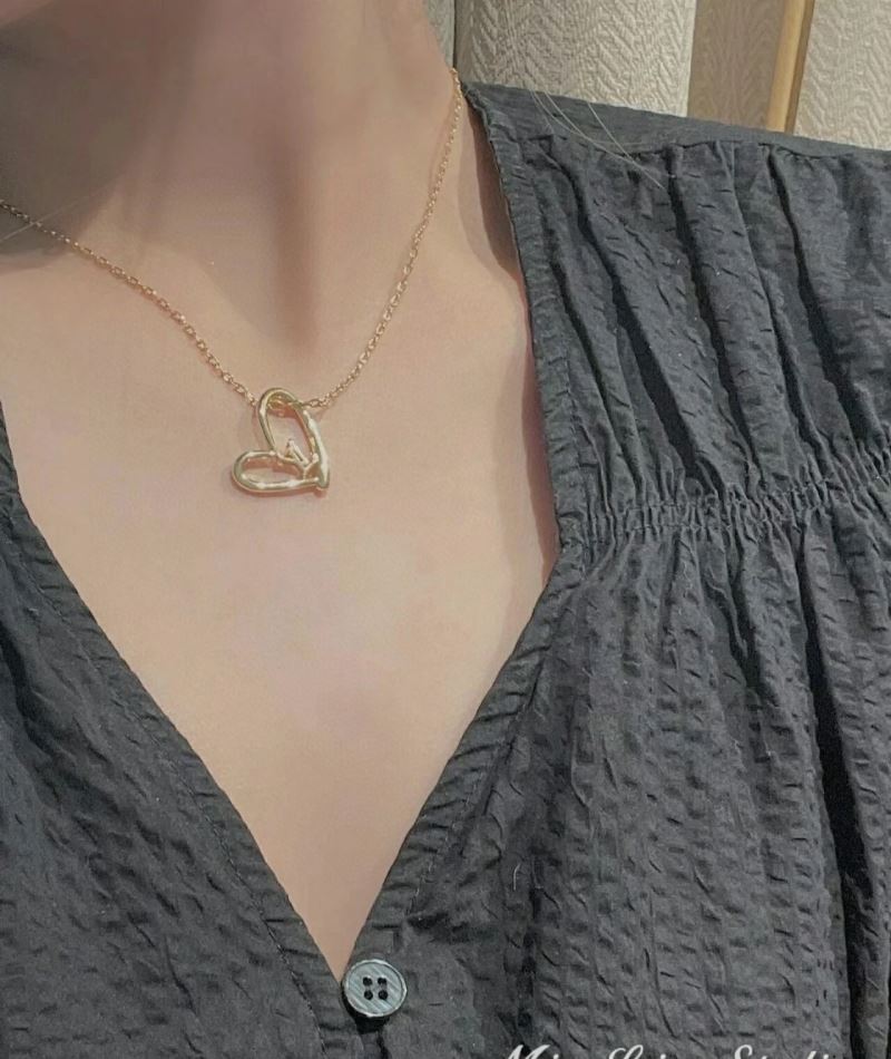 Louis Vuitton Necklaces